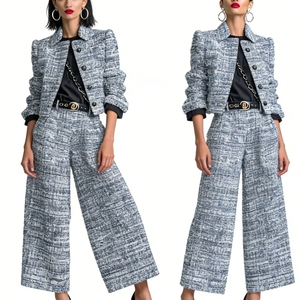 Completo da <span class=keywords><strong>Donna</strong></span> in <span class=keywords><strong>Tweed</strong></span> con <span class=keywords><strong>Blazer</strong></span> e Pantaloni a Gamba Larga - Elegante Outfit Formale da Ufficio con Tessuto Strutturato Sehe Fashion - Product Image 5