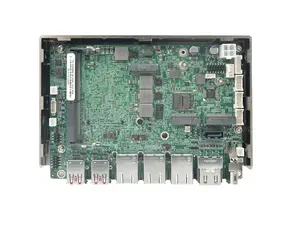 Placa base de la industria SBC IEI de 3,5 "con pantalla cuádruple independiente Procesador SOC integrado Intel Tiger con pantalla de a bordo de"