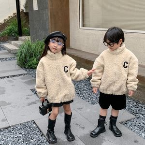 Chaqueta <span class=keywords><strong>de</strong></span> lana para madre e <span class=keywords><strong>hija</strong></span>, moda <span class=keywords><strong>de</strong></span> alta calidad, trajes <span class=keywords><strong>a</strong></span> juego familiares, chaqueta bordada con letras, Invierno - Product Image 4