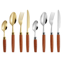 Nouvel ensemble de couteau, fourchette et cuillère en acier inoxydable 304, quatre pièces, manches en bois Sappeli, design minimaliste moderne, finition miroir - pour les mariages