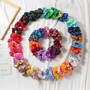 Groothandel goedkope hoogwaardige elastische haarbandjes accessoires effen kleur zijde satijn <span class=keywords><strong>scrunchies</strong></span> voor dames feest vintage - Product Image 4
