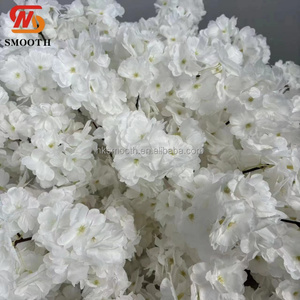 ดอกไม้ประดิษฐ์สีขาวล้วนสำหรับจัดโต๊ะงานอีเว้นท์  ดอกซากุระสีขาวบริสุทธิ์ทรงกลมสำหรับงานแต่งงาน - Product Image 4