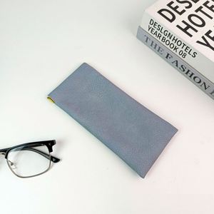 Estuche de Almacenamiento para Gafas de Sol y Lentes, Personalizado con Nombre Grabado, Clásico, de Cuero PU Suave, Portátil, a Prueba de Polvo, Ligero y Duradero - Product Image 2
