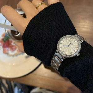 Reloj de Cuarzo para Mujer CILOA, de Aleación Plateada, Lujoso, Resistente al Agua, Personalizable, Casual, con Esfera de Agujas, a la Moda - Product Image 1