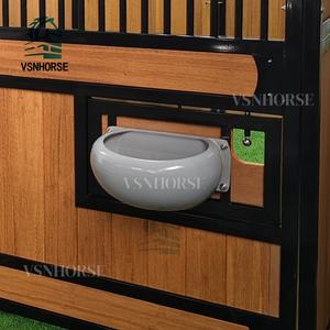 Mangeoire d'angle en aluminium de qualité supérieure <span class=keywords><strong>pour</strong></span> chevaux, support à <span class=keywords><strong>foin</strong></span> à bords sécurisés <span class=keywords><strong>pour</strong></span> tous les types d'écuries - Product Image 4