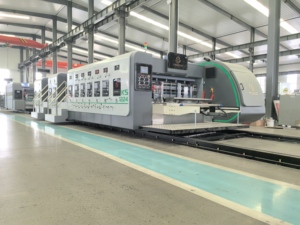 Coupeur de matrice de Slotter d'imprimante 5 couleurs haute <span class=keywords><strong>définition</strong></span> automatique pour la boîte de carton d'encre Flexo faisant la Machine avec la fonction d'huilage de séchage - Product Image 2