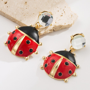 Mode élégant belle insecte <span class=keywords><strong>coccinelle</strong></span> boucles d'oreilles exquis dessin animé mignon métal goutte d'huile coléoptère insecte anneau femmes fête bijoux - Product Image 3