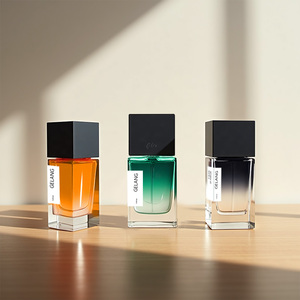 Raccomanda 30ML 50ML bottiglia di profumo personalizzata 100ML bottiglia di profumo quadrata in vetro trasparente vuota bottiglia di profumo con coperchio nero - Product Image 5