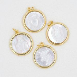 Nuovo Ciondolo Charm <span class=keywords><strong>Angelo</strong></span> Vergine Maria Gesù Placcato Oro Ottone Rotondo con Conchiglia Bianca Accessori Collana Fai da Te <span class=keywords><strong>Gioielli</strong></span> Madonna - Product Image 2