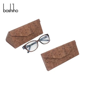 Wholesale Sunglasses Cases Portable Vegan Cork Eyeglasses Pouch Folding Luxury Eye Glasses Packaging with Custom logo - Product Image 5