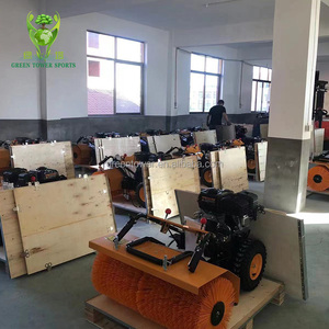 Balayeuse manuelle 4 temps brosse de toilettage de gazon Machine de nettoyage de sol couvert de neige équipement d'entretien de pelouse synthétique - Product Image 6