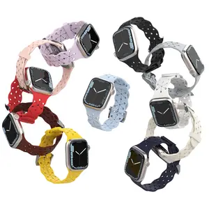 Cinturino per orologio sportivo in Silicone morbido floreale scavato 41 45mm cinturino per orologio moda donna per Apple Iwatch Series 7 6 5 4