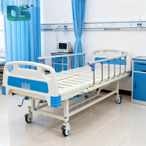 Lit d'hôpital manuel robuste à 3 fonctions avec tête de lit en ABS et 6 barrières pliantes en acier inoxydable - Product Image 1