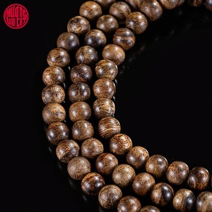 Pulsera de 108 cuentas de madera de agar natural de Malasia de 7 mm, madera envejecida agrietada de alta calidad, joyería espiritual aromática de 20.4 g - Product Image 3