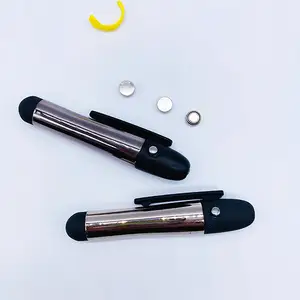 L'argent promotionnel donne à la personne de garder tous les stylos tactiles à stylo lumineux à commande tactile disponibles