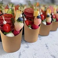 Gobelets jetables personnalisés avec logo pour frites, gaufres et emballages à emporter pour restauration rapide