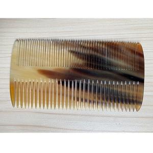 หวีผมทำจากเขาควายธรรมชาติ  งานแฮนด์เมด  ซี่หวีเรียบ  ป้องกันไฟฟ้าสถิต  สำหรับจัดแต่งทรงผมประจำวันและดูแลหนังศีรษะ - Product Image 1