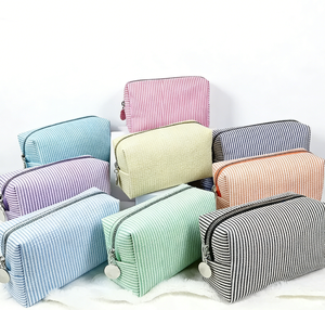 Sacs de maquillage en gros vierges pour femmes et filles, sacs cosmétiques à fermeture éclair, mini sacs de maquillage roses mignons en seersucker pour cadeaux de Noël - Product Image 1