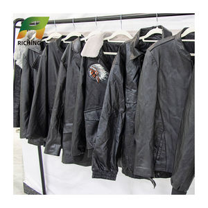 London Thrift Stores American Cremi Balles de vêtements d'occasion pour hommes - Product Image 5