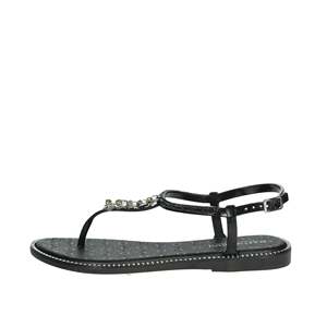 Sandalias Planas para Mujer Solo Soprani SSW519N67 Blancas con Tiras y Diseño de Cuentas - Product Image 1