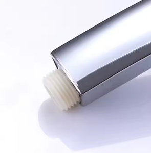 Moderno cabezal de ducha de lluvia cromado de pared con 3 salidas de agua, alta <span class=keywords><strong>presión</strong></span> y ahorro de agua para accesorios de grifería de baño - Product Image 4