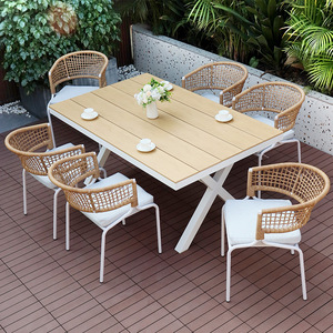 Conjunto <span class=keywords><strong>de</strong></span> <span class=keywords><strong>Mesa</strong></span> <span class=keywords><strong>y</strong></span> <span class=keywords><strong>Sillas</strong></span> para Comer al Aire Libre con Estructura Metálica, Diseño Moderno <span class=keywords><strong>y</strong></span> Simple, Móvil para Jardín, Patio, Balcón - Product Image 1