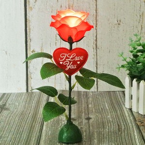 Luci LED a Forma di Rosa per la <span class=keywords><strong>Festa</strong></span> <span class=keywords><strong>della</strong></span> <span class=keywords><strong>Mamma</strong></span>, Fiori Artificiali Luminosi, Rose Simulate, Regali per la <span class=keywords><strong>Mamma</strong></span>, Decorazioni per la <span class=keywords><strong>Festa</strong></span> <span class=keywords><strong>della</strong></span> <span class=keywords><strong>Mamma</strong></span> - Product Image 5