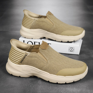 Chaussures pour hommes grandes tailles 48, mocassins décontractés tendance pour le commerce international, avec semelle extérieure en EVA respirante et amortissante - Product Image 4