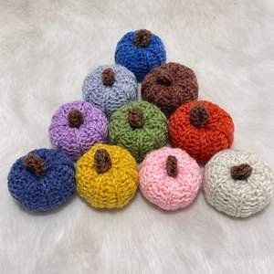 ミニ手かぎ針編みパンプキンオーナメントニットソーイング織りおもちゃお祝いハロウィーン装飾人形マタニティエイジ - Product Image 3