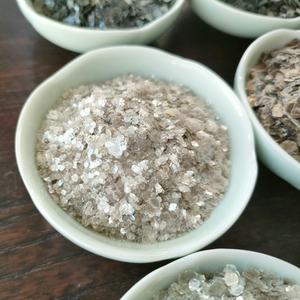 Poudre de flocons de mica doré Shengping Muscovite <span class=keywords><strong>Biotite</strong></span> 5-200 Mesh Phlogopite Séricite pour revêtements de sol et de mur, décorations et revêtements artistiques - Product Image 3