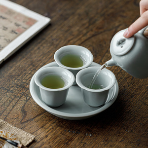Taza de Té Pequeña Guanlan Tianqing Ru Kiln, Hecha a Mano, de Porcelana, Forma Cilíndrica, Color Azul Cielo, para Degustación de Té Kung Fu, Taza Individual - Product Image 3