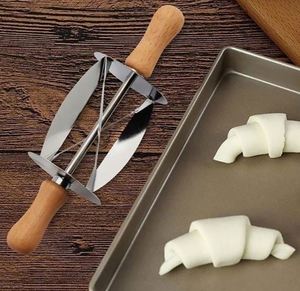 Wholesale New Hot Sale Stainless Steel Kitchen Triangle Dough Wheel Knife Croissant Baking <b>Tool</b> - Product Image 2