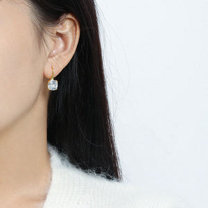 Orecchini a Gancio Francese in Argento Sterling 925, Design 2026, Gioielli di Moda per Donna, Delicati Zirconi Bianchi e Blu Quadrati - Product Image 6