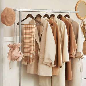 Wholesale Good Price Bulk 360 Swivel Hook Solid Wood Single <b>Hanger</b> Coat <b>Hanger</b> Clothes <b>Hanger</b> for Clothing Store Living Room - Product Image 3