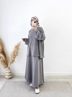 Ensemble deux pièces modeste en tricot patchwork polyester, respirant, à séchage rapide, rayé, coupe oversize décontractée, avec manches lanternes évasées, style musulman