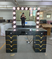 Meuble de Maquillage LED Style Salon avec Haut-Parleur Bluetooth Intégré et Meuble de Rangement Multi-Tiroirs – Offre Spéciale