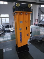 Ciseaux hydrauliques SB81 pour excavatrices (18-26 tonnes) avec accumulateur automatique, garantie 1 an, 1868 kg, jaune, ciseau de 140 mm