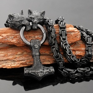 Collar con colgante de acero inoxidable para hombre, joyería de amuleto nórdico celta, martillo de Thor, cabeza de Lobo negro vikingo - Product Image 1