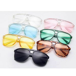Lunettes de soleil pilote vertes surdimensionnées pour hommes et femmes, style rétro, couleurs acidulées, monture large, personnalisables avec logo, collection 2026 - Product Image 4