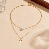 Ensemble de colliers superposés Lumiara en acier inoxydable plaqué or 18 carats - Collier minimaliste avec perles d'eau douce et chaîne à maillons géométriques pour soirée