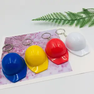 Benutzer definiertes Logo Mini Professional Kunststoff hüte Schlüssel anhänger Flaschen öffner 3D Sicherheits konstruktion Helm Bierflaschen öffner Schlüssel bund