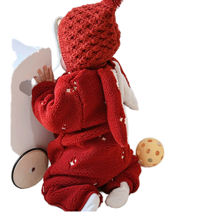 Combinaison matelassée rouge unie pour bébés et enfants d'un <span class=keywords><strong>an</strong></span> Vêtements mignons pour enfants du <span class=keywords><strong>Nouvel</strong></span> <span class=keywords><strong>An</strong></span> Barboteuses chaudes d'hiver pour bébés - Product Image 6