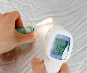 Venta al por mayor de fábrica, productos de espuma de goma de papel de aluminio, rollo de espuma de goma acústica para rollo de espuma de goma acústica