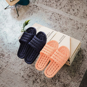 Pantuflas de Casa para Hombre y Mujer, Antideslizantes, con Suela Suave y Diseño Hueco, para Parejas, Aptas para Baño, Venta al Por Mayor - Product Image 3