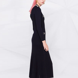 Bottoni OEM/ODM in cotone <span class=keywords><strong>nero</strong></span> Lyocell autunno con scollo a V maglioni <span class=keywords><strong>vestito</strong></span> da donna in <span class=keywords><strong>maglia</strong></span> a coste - Product Image 4