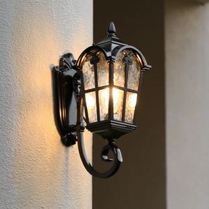 Lampe murale extérieure traditionnelle LED en alliage d'aluminium, étanche, 3500K blanc chaud, angle de faisceau de 20 degrés, montage mural, éclairage de jardin - Product Image 1