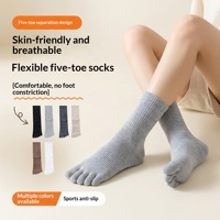 Chaussettes athlétiques pour hommes à cinq doigts, respirantes, absorbant la transpiration, amortissantes, avec semelle massante, couleur unie, antidérapantes, ODM