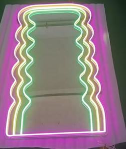 Winbo Miroir populaire <span class=keywords><strong>avec</strong></span> lumière LED pour chambre à coucher <span class=keywords><strong>Salle</strong></span> <span class=keywords><strong>de</strong></span> <span class=keywords><strong>bain</strong></span> Miroirs décoratifs Cute Kitty <span class=keywords><strong>Neon</strong></span> Mirror Custom - Product Image 5