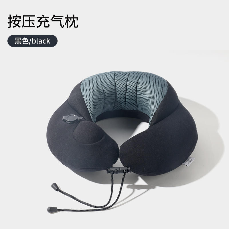 Almohada negra de alta inflación.