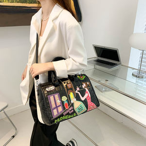 กระเป๋าผู้หญิงแฟชั่นเฉพาะกลุ่มสไตล์เรโทรลายการ์ตูนทรงเรขาคณิต กระเป๋าสะพายไหล่ กระเป๋าถือทรงบอสตัน รุ่น PU.94470 - Product Image 5